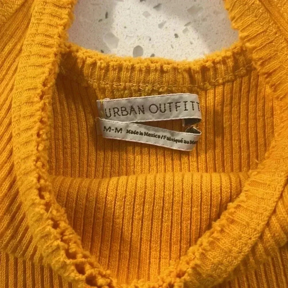 Urban Outfitters Crop Top - Picture 2 of 4